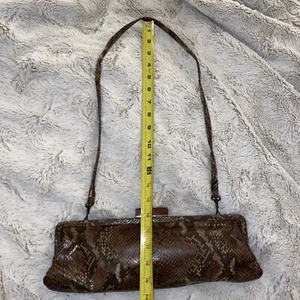 Stuart Weitzman Vntg Snakeskin Clutch Shoulder Envelope Bag Bakelite Clasp - Picture 1 of 18