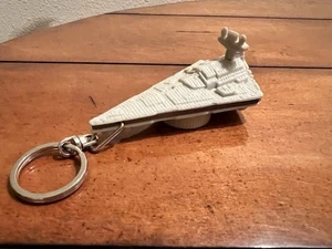 Portachiavi Star Wars Star Destroyer - Effetti Luci ed Sonori Funzionante, Vintage - Foto 1 di 6