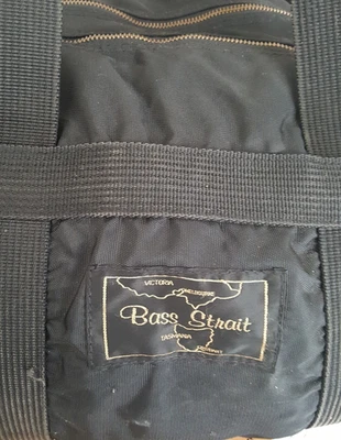 Bolso de Lona Negro, BASS STRAIGHT Marca-Lona-Fin de Semana-Camping-YKK Cremallera Años 90 Foto 1 de 4