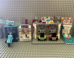 Lego Amusement Park Arcade Video Game For Minifigures Moc, Grab Machine, Driving - Picture 1 of 12