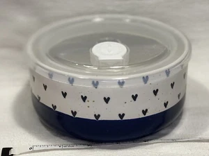 Belle Maison Stone Ware Microondas Sopa Servir Tazón Tapa Ventilación Blanco Azul Corazones - Imagen 1 de 5
