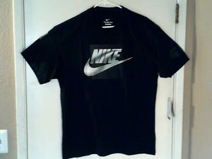 NEW NIKE NCAA MICHIGAN STATE "Mascot Tee " MEN'S BLACK T-SHIRT MED FN6182-010 - Picture 1 of 10