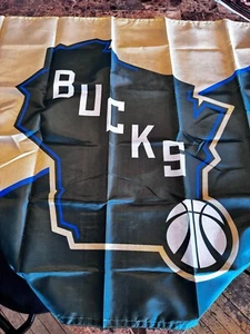 Milwaukee Bucks Team Flag - Picture 1 of 2
