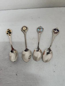Lot of 4 Vintage Souvenir Spoons - Hawaii, Indiana,Los Vegas,  Texas - Picture 1 of 10