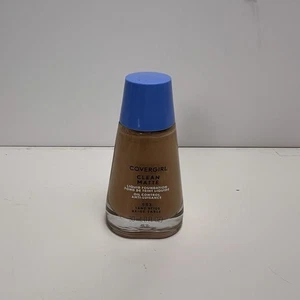 Base líquida Covergirl CLEAN MATE, 553 beige arena 1 fl oz - Imagen 1 de 2