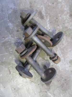 Dodge Monaco Polara 1967 1968 stock brazo de control superior delantero pernos de montaje Foto 1 de 2