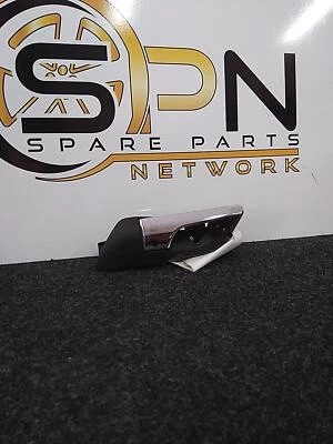 HOLDEN TIGRA DOOR HANDLE XC CONVERTIBLE 10/05-09/06 05 06 - image 1 of 2