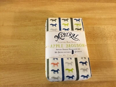 Jabón en barra de lujo Mistral flor de manzano (7 onzas) sellado Foto 1 de 2