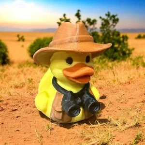 Safari Duck – 3D-Printed Duck with Hat, Binoculars & Jungle Explorer Outfit - Picture 1 of 5