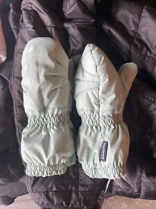Patagonia Baby Mittens Size 6 To 12 Months Mint Green