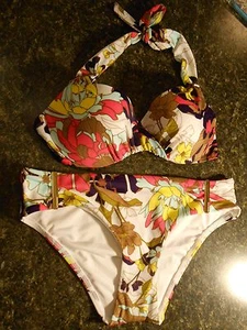 Victoria's Secret Forever Sexy Unforgettable floral multi 32B XS NEW! bikini set - Picture 1 of 11