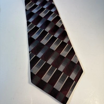 Paul Dione De Colección Corbata Seda 80’ 90’s Patrón Negro Borgoña Gris Cuadrados Geométricos Foto 1 de 3