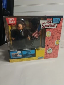 The Simpsons COURTROOM PlaySet JUDGE SNYDER Figure WOS 2002 - Picture 1 of 5
