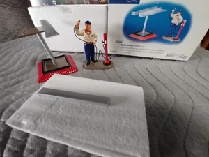 Dept 56 Original Snow Village - Qualitätsservice bei Ford #54970 - Bild 1 von 2