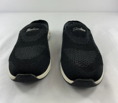 Zapatos para mujer Skechers 7 negros tiempo de viaje tejidos para ganar malla deslizables plateados Foto 1 de 4