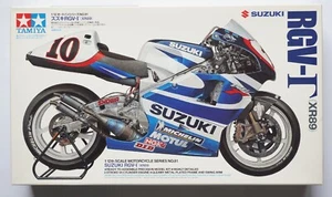 TAMIYA 1/12 Suzuki RGV-Γ(XR89) #14081 scale model kit - Picture 1 of 12