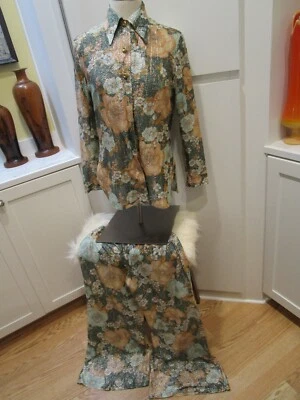 Vintage Metallic fabric floral Pant suit 2 Pc. top & pants wide legged 1960-70's - Image 1 of 4