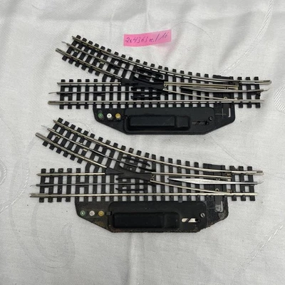 2 rechte Trix Express Elektroweichen 4363 H0 - Bild 1 von 2