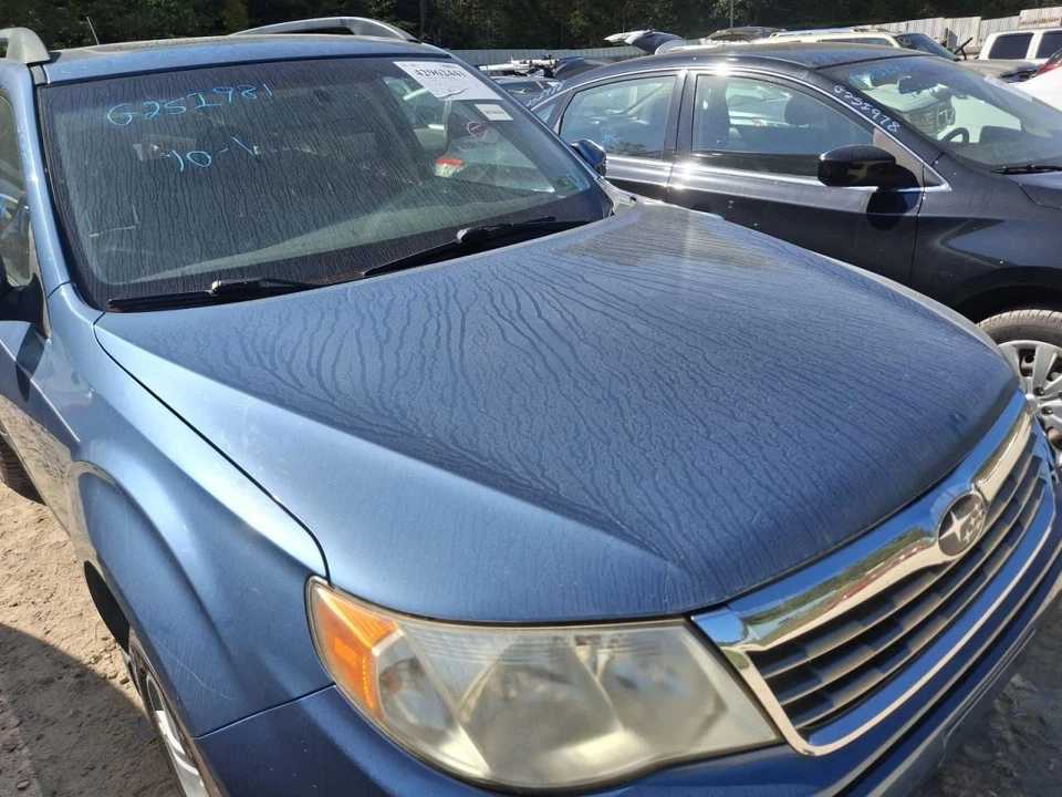 Subaru Forester 2010 caja de fusibles compartimento del motor OEM usado 3702209 Foto 1 de 4