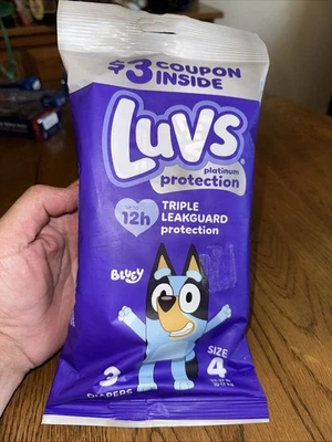 Paquete de 3 pañales Luvs azul talla 4 protección platino paquete de viaje Foto 1 de 2