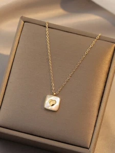 Woman 18K Gold Plated Stainless Steel Heart Charm Mother of Pearl Chain Necklace - Picture 1 of 6