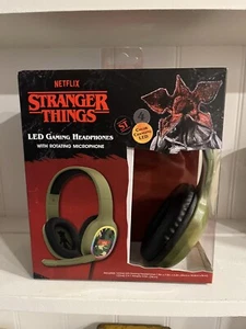STRANGER THINGS Demogorgon Gaming Headphones Camo 2 In 1 Mic Color CHANGING LED - Picture 1 of 5