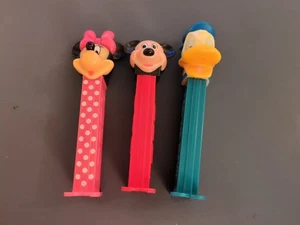 Dispenser Pez Vintage - Pat. #4.9, #7.9-Ungheria, Cina-Disney-Mickey, Minnie-A131 - Foto 1 di 5