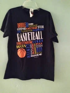 GILDAN SHIRT FÜR JUNGEN MIT BASKETBALL LOGO KURZARM GRÖSSE LARGE - Bild 1 von 4