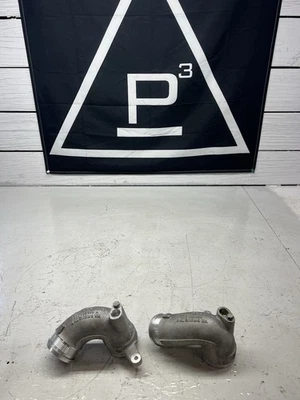 Audi RS6 2003 par de entradas turbo OEM 077133359A 077133356 4,2 BCY Foto 1 de 4