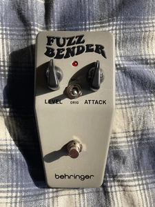 Behringer Fuzz Bender ( - Picture 1 of 8