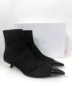 AGL NWB Original $515 Negro Gamuza Patente LENOR Gorra Puntera Botín Gatito Tacón Talla 37-7 - Imagen 1 de 7