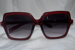 JENNIFER LOPEZ Sunglasses Oversized Red Square WJL919 Gradient Gray Lenses PreO - Picture 1 of 8