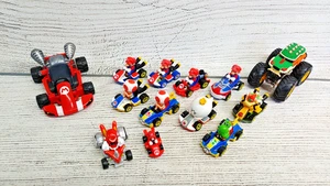 Mario Kart Vehículo Diecast Lote Mixto de 13 Hot Wheels Suelto Nintendo - Imagen 1 de 6