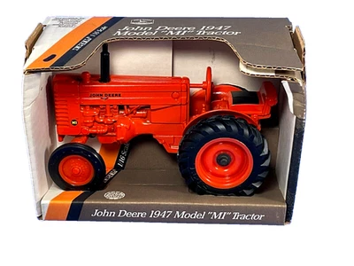 ERTL John Deere 1947 Model "MI" Industrial Orange Tractor, #5628, 1/16, USA, MIB - Image 1 of 4