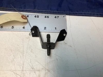 Nuevo de Lote Antiguo 1971 1972 Ford Truck F100 F250 F350 Faro Derecho Ajuste Tuerca Conjunto Foto 1 de 3