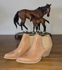 Reba Bonfire Tan Leather Western Ankle Pointed Toe slip on Boots - Picture 1 of 5