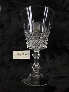 8 Crystal D'Arques France Tuilleries Villandry Pattern Wine Glasses 5 1/4" Tall - Picture 1 of 5