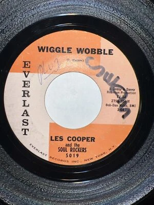 LES COOPER & THE SOUL ROCKERS 45 Wiggle Wobble / Dig Yourself - Image 1 of 2