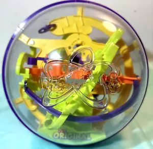 ORIGINAL 3D Puzzle Ball Maze Game Brain Teaser SpinMaster Perplexus Learning toy - Picture 1 of 3