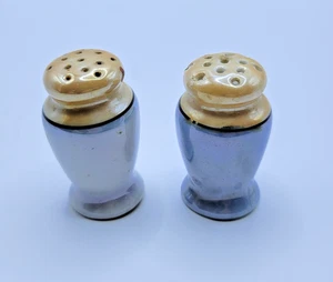 Lusterware lila blau schillernd Mini Salz und Pfefferstreuer JAPAN - Bild 1 von 3