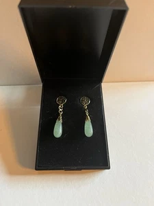 Vintage Pale Green Jade Teardrop Earrings- Gold tone Metal Chinese ‘Shou’ Symbol - Picture 1 of 11