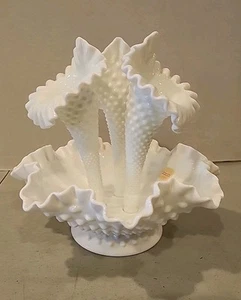 Vintage Fenton vetro latte piano cottura Epergne 3 corno tromba ciotola con etichetta prezzo originale - Foto 1 di 6