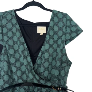 ModCloth Green & Black Circle Print Textured Cap Sleeve Belted Dress - Size 2X - Picture 1 of 6