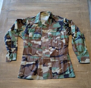 Vintage US ARMY Combat BDU Woodland Camo Field Jacket Shirt Coat Mens Small Reg - Picture 1 of 9