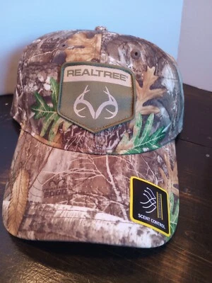 Realtree Hunting Hat Max-1 XT Camo with scent control fitted hat measures 22.5"  - Image 1 of 4