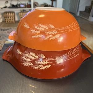 AWESOME EUC Pyrex Autumn Harvest Wheat Mixing Bowls 444-4qt, 443 2.5qt Rust Oran - Picture 1 of 23