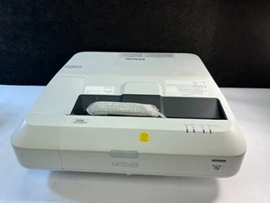 EPSON BRIGHTLINK PRO 1460Ui / H726A WUXGA ULTRA SHORT THROW 4400 lamp hr 1308 - Photo 1/13