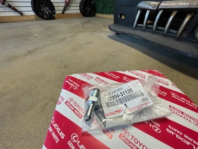 Válvula PCV 12204-31120 para Toyota Avalon Camry Highlander Sienna RAV4 Lexus ES RX Foto 1 de 2