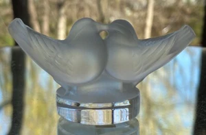 Lalique Crystal Pair of “Lovebirds” or Colombes Seal / Figurine (item #10605) - Picture 1 of 6