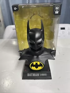 DC Direct Batman 1989 Cowl Replica 1/3 Scale 7" With Led Lights. - Picture 1 of 7